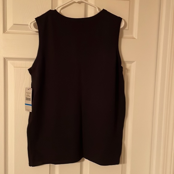 Sleeveless Sweater by Multiples. - Picture 2 of 4